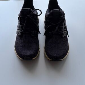 Adidas Ultra boost Black Men's Athletic Shoes Size 9